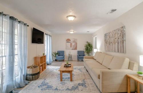 Mobile Maison | Parkhill Place- Mins from University of South AL