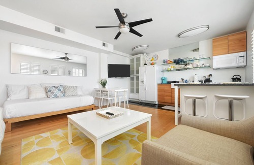 Bloomfield Appartement | ♥Parking★ 5★ Location ♛King Bed♥West Penn Hospital~Elevator-WiFi~Central Loc.