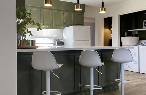 Elora Maison | Parkside Cottage