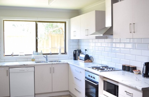 Cowes Maison | Parkview Holiday Unit 10