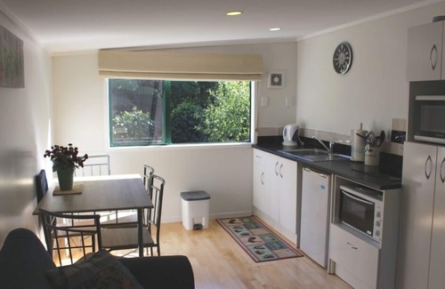 Coromandel Cottage | Cottage de Parsloe ~ Coromandel Town