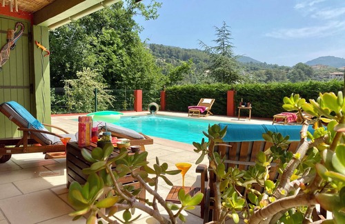 Tourrette-Levens Villa | Part of Provencal villa with swimming pool 15min from Nice 6 pers. animals accepted
