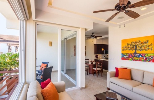 San Pedro Mixtepec Station Balnéaire | Partial Ocean View 1 Bedroom Residence with Resort Amenities!