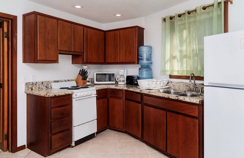 San Pedro Station Balnéaire | Partial Oceanview Suite at Oceanfront Resort in Belize