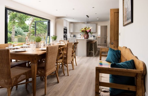 Newby Wiske Maison | PARTRIDGE LODGE - A fabulous holiday home, sleeps 10, close to the Moors & Dales