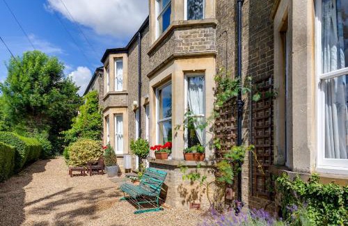 Cambridge Maison | Pass the Keys Charming Victorian Terrace in centre of Cambridge