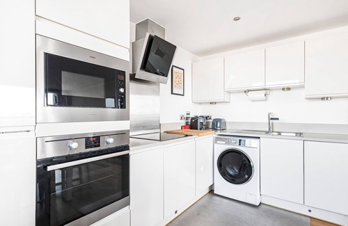 Bromley North Appartement | Pass the Keys | Charming Stay with a Balcony in Bow