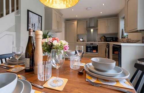 Ludwel Maison | Pass the Keys | Contemporary 2 bedroom home