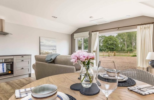 Funtington Appartement | Pass the Keys | Delightful 1 bed lodge in South Downs village