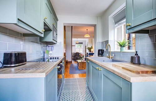 Leigh-on-Sea Maison | Pass the Keys | Stunning Cottage in the Heart of Old Leigh