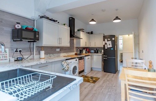 Southend-on-Sea Maison | Pass the Keys |Large 4 bedroom house near Southend