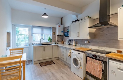 Southend-on-Sea Maison | Pass the Keys |Large 4 bedroom house near Southend