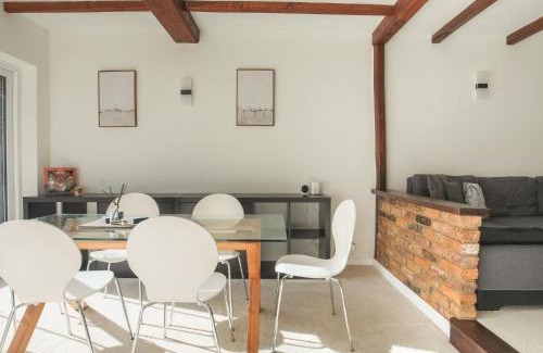 Wraysbury Maison | Pass the Keys Idyllic Home in Picturesque Village of Wraysbury