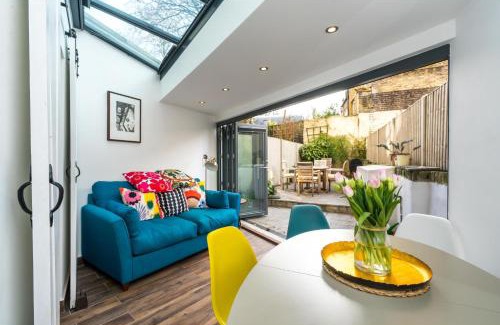 Canonbury Maison | Pass the Keys - Modern & Stylish Garden Home in Islington