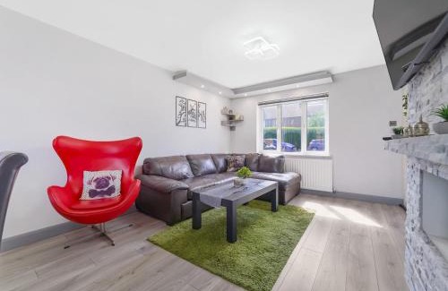 Havering Maison | Pass the Keys Spacious Garden Family House - Marks Gate