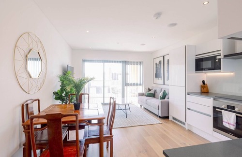 Hoxton West Appartement | Pass the Keys | Stylish 2BR Near Shoreditch + Liverpool St w/Patio