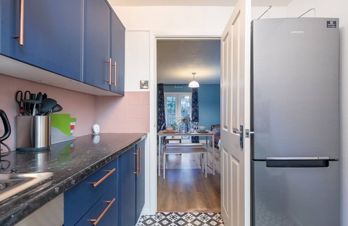 Woodcote Appartement | Pass the Keys | Stylish Flat with Free Parking
