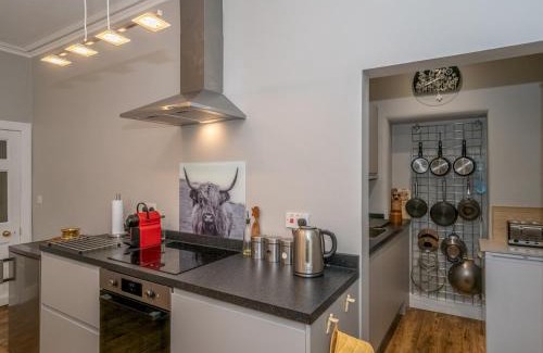New Town Maison | Pass the Keys Superb 3Beds House in Chic area of the City Centre