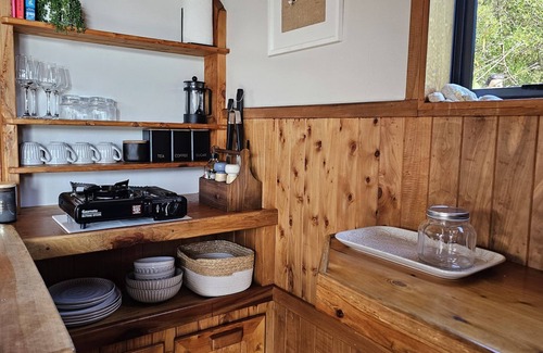 Nelson Region Cabine | Passage Hut Pepin Island