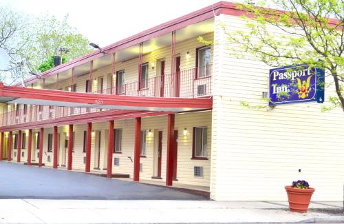 Downtown Niagara Falls Hôtel | Passport Inn Niagara Falls
