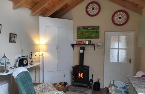 Fivemilebourne Maison | Pat Tadys