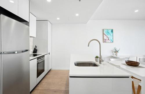 City West Appartement | Patio Mt view 1BR apt in CBD near ANU and museum with free parking and WiFi