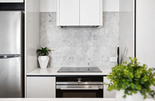 City West Appartement | Patio Mt view 1BR apt in CBD near ANU and museum with free parking and WiFi