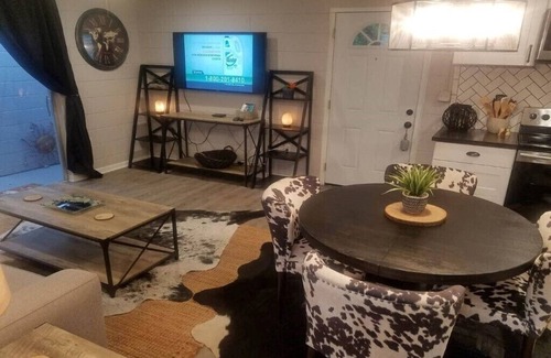 Tallahassee Copropriété | Patio Paradise, à 1,6 km de: FSU Stadium!