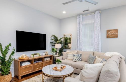 Cannonborough Elliotborough Maison | Patio Porches and Parking - 2 Blocks to King