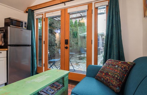 Humboldt Villa | Patio Villa for 1-4 w/ kitchens & gas firepit