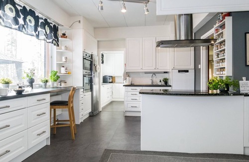 Loimaa Maison | Patruunan juhla ja majoitus by Interhome