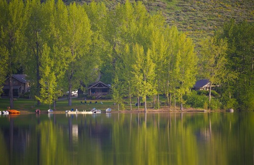 Winthrop Cabine | Patterson Lake One-Bedroom Cabin #601
