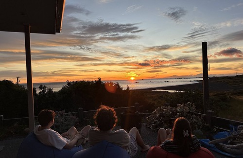 Cape Palliser Maison | PAUA POINT avec une vue magnifique sur la plage sur la réserve. Proche de la plage. Wifi et ciel