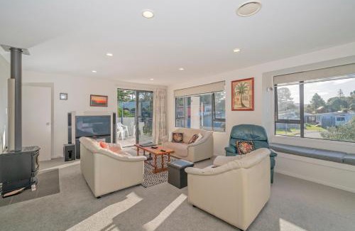 Pauanui Maison | Pauanui Hangar Retreat - Pauanui Holiday Home