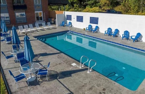 Gilford Appartement | Paugus Bay Condo Close to it All