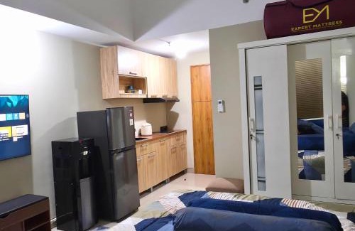 Duren Sawit Appartement | Paul's LRT City Jatibening with Swimming Pool View