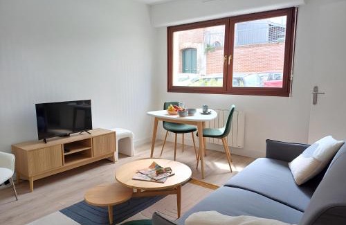 Henriville Appartement | Paul Sautai - 2 couchages - proche centre