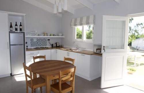 Grabouw Maison | Paul Wallace Wines & Cottages