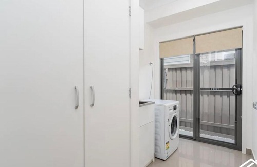 Pallara Maison | Pave House x Excellent location