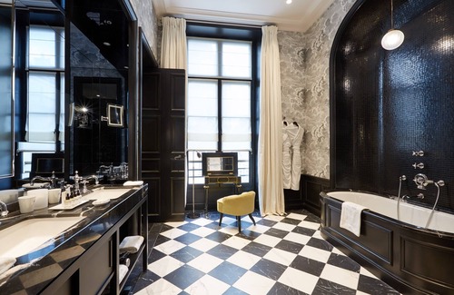 Marais Hôtel | Pavillon de la Reine & Spa, Place des Vosges