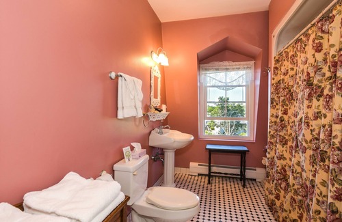 Block Island Lit Et Petit-Déjeuner | Payne's Harbor View Inn