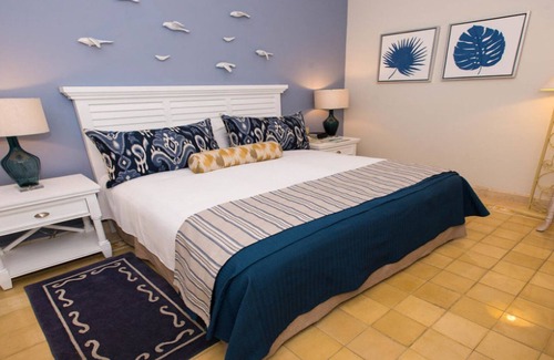 Cerritos Station Balnéaire | PB Emerald Bay Owner Master Suite 1BR2B- May 24-31, 2025
