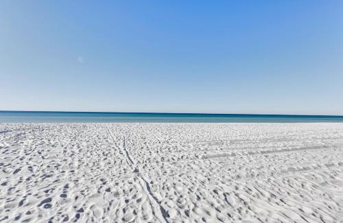 Bel Air Appartement | PCB Studio with Private Patio Steps to Beach!