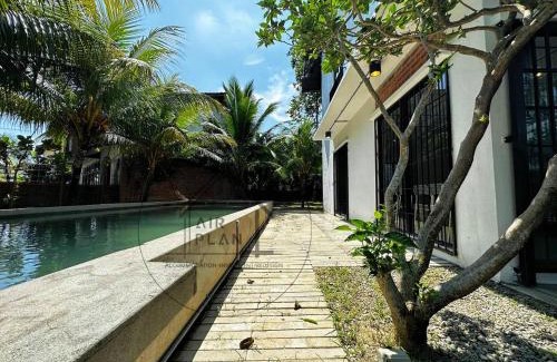 Taman Pantai Dickson Maison | PD Rustic Greenwood Pool Villa (Up to 16 pax)