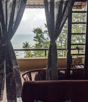 Taman Haji Zainal Appartement | PD Seaview Bumantara Staycation