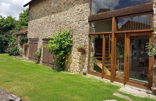 Saint-Yrieix-la-Perche Maison | Paix et tranquillité