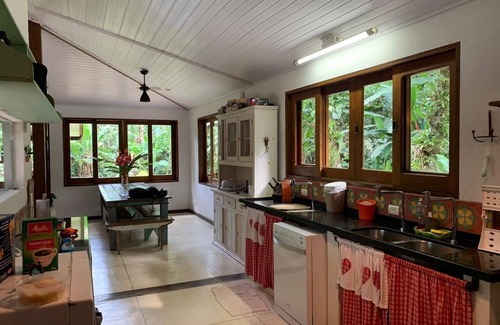 Barra do Una Maison | PAIX ET CONFORT: MAISON POUR 10 SUR LA FERME DE CASCADES DE BARRADO UNA