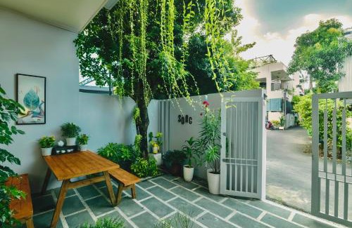 Ngu Hanh Son Maison | Peace by the sea I Tourist area I Garden Homestay