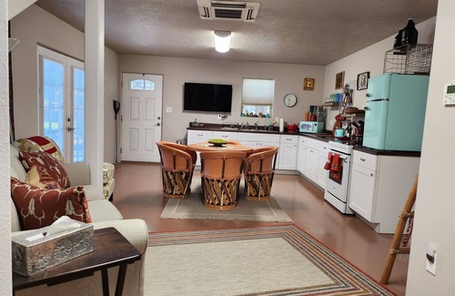 South Valley Maison | Peace, quiet and dark night skies in Albuquerque’s Rio Grande South Valley