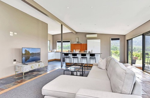 Fordwich Maison | Peace & Tranquillity - Realign In The Great Dividing Range at Milbrodale Estate